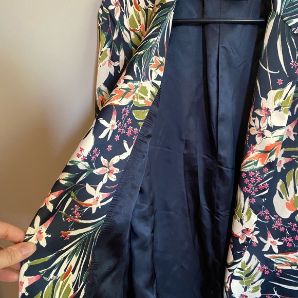 Zara Tropical Floral Satin Effect Blazer 3/4 Ruched Sleeves Women's Size M - Picture 6 of 9